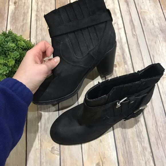 Very Volatile Black Buckle Block Heel Ankle‎ Boots Booties Women’s Size 6 - Picture 7 of 8